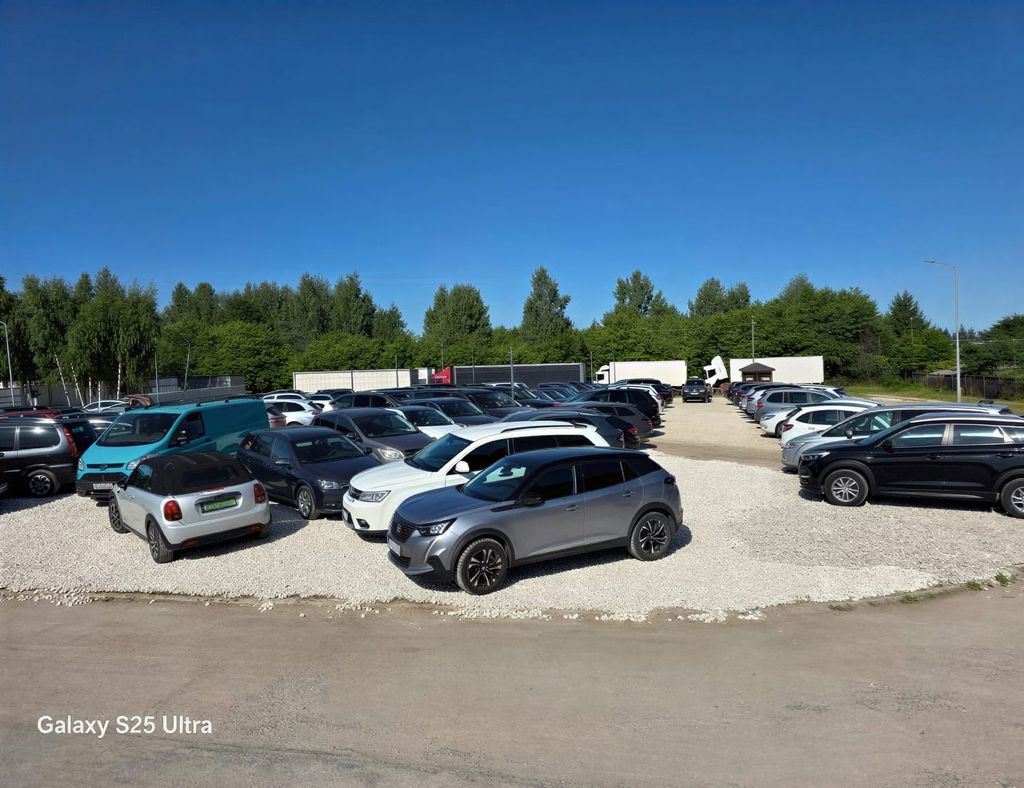 Odlotowy Parking Mado - parking lotnisko Łódź-Lublinek - zdjęcie 6